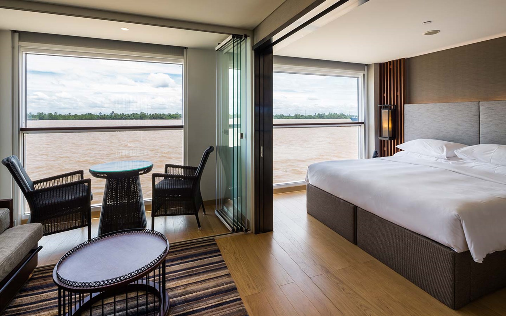 Deluxe Suite (Diamond Deck - A)